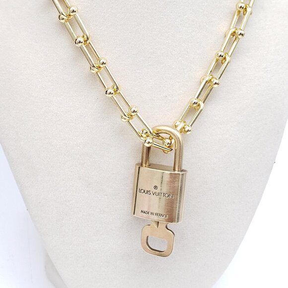 Authentic Louis Vuitton Gold Padlock with Unbranded Gold plated Chain - Picture 5 of 8